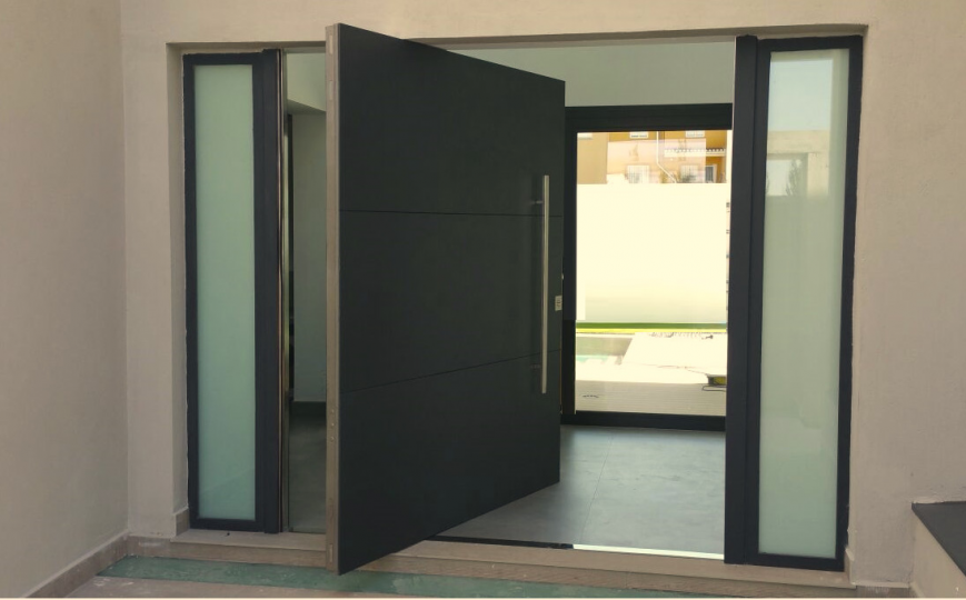 ¿Cómo instalar una puerta de entrada de eje pivotante? – TrideaProjects