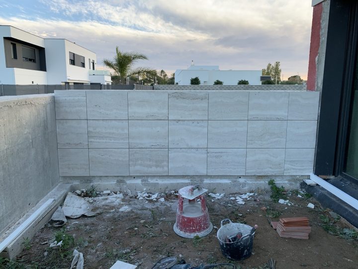 Noviembre 2020: trabajos en fachada, persianas, coronación, remates… y